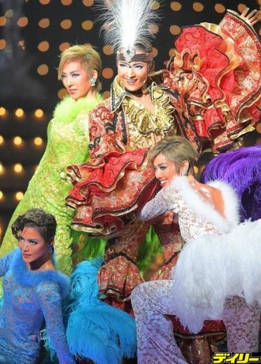 宝塚 雪組大劇場公演 凱旋門 Gato Bonito 感想あれこれ 花の道でホットにまったりと 宝塚 雪組大劇場公演 凱旋門 Gato Bonito 感想あれこれ 花の道でホットにまったりと