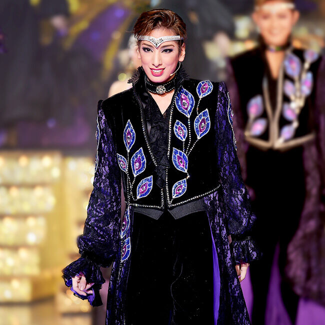 宝塚 新生花組はビジュアル人気に 花の道でホットにまったりと 宝塚 新生花組はビジュアル人気に 花の道でホットにまったりと