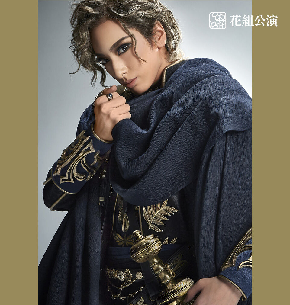 宝塚 花組 アウグストゥス 尊厳ある者 Cool Beast 先行画像が出ました 花の道でホットにまったりと 宝塚 花組 アウグストゥス 尊厳ある者 Cool Beast 先行画像が出ました 花の道でホットにまったりと