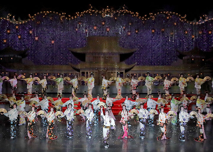 宝塚 月組 Welcome To Takarazuka 雪と月と花と ピガール狂騒曲 東京宝塚劇場初日の幕が上がりました 花の道でホットにまったりと 宝塚 月組 Welcome To Takarazuka 雪と月と花と ピガール狂騒曲 東京宝塚劇場初日の幕が上がりました 花の道でホットにまったりと