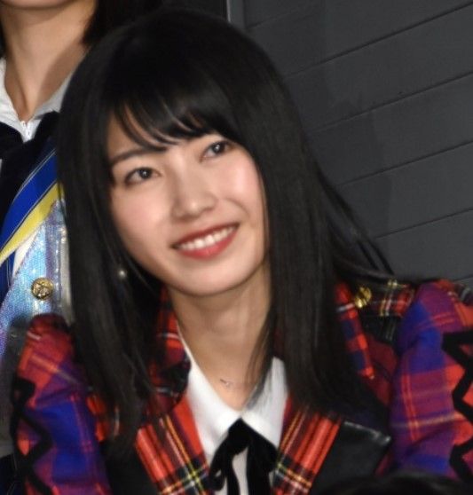 芸能 Akb48横山由依の肩幅が大きすぎる 花の道でホットにまったりと