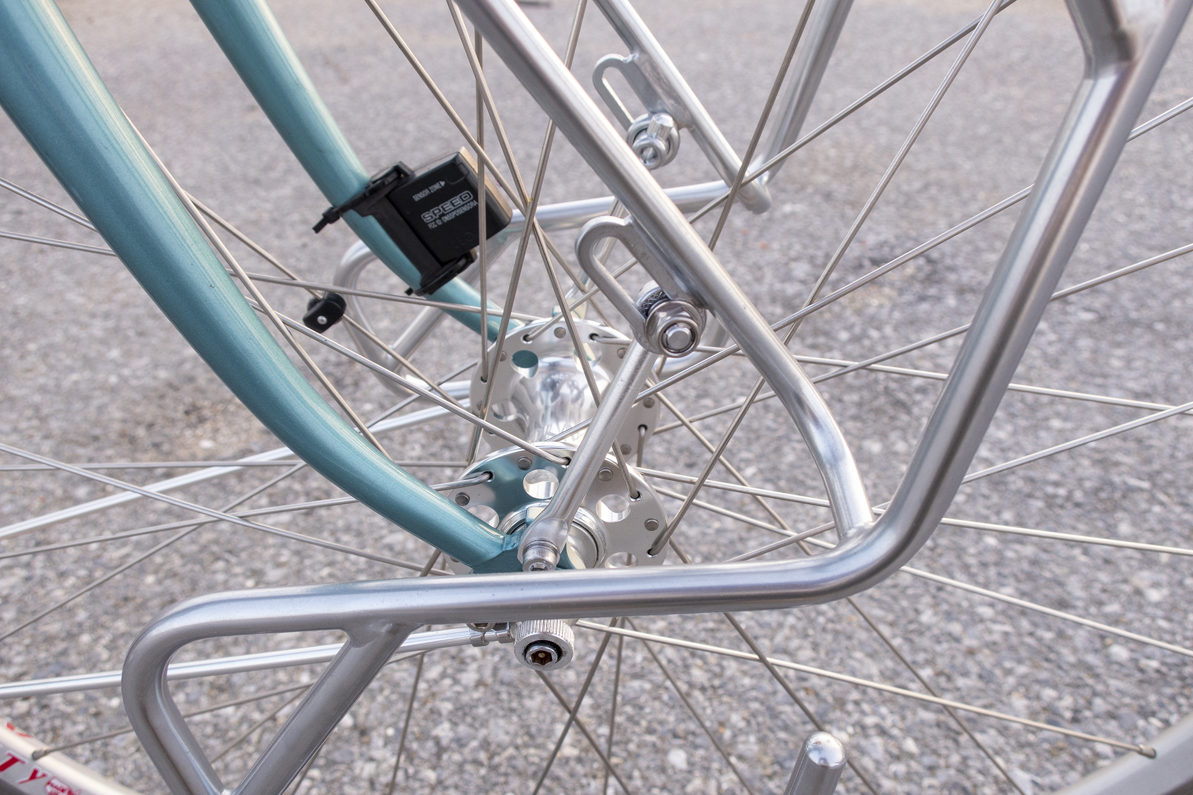 NITTO S-rack】SURLY DISC TRUCKER にフロントパニアラックを