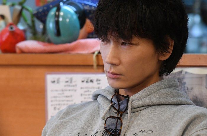 ドラマ 新婚 石原さとみのぽってり唇を狙う綾野剛 恋愛ドラマが4月にスタート Newsmart ナビ ドラマ 新婚 石原さとみのぽってり唇を狙う綾野剛 恋愛ドラマが4月にスタート Newsmart ナビ