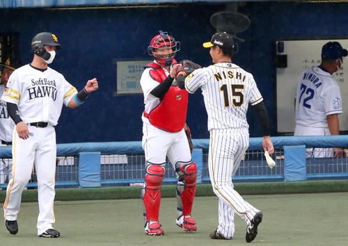 ずっとこいぐみ石原貴規が強肩披露◆創志学園後輩のT西純矢を好リードコメントする