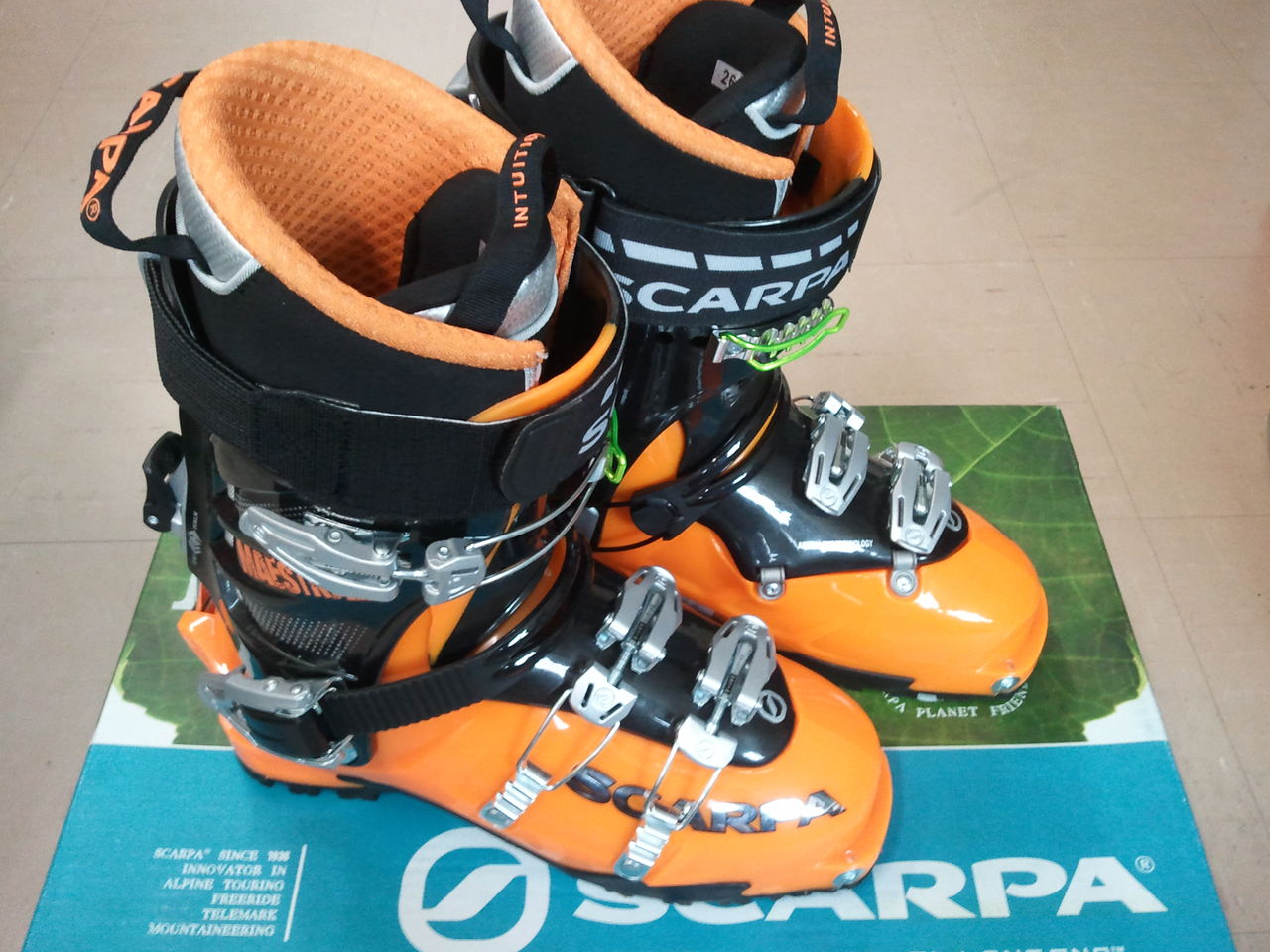 John Lobb(ジョン・ロブ)City II シティⅡとPhilip II フィリップⅡを比較する If