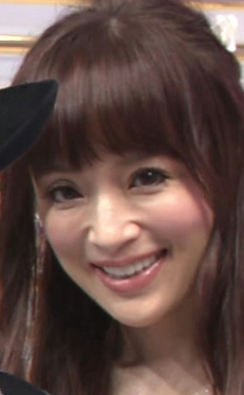 画像多数 誰 この人 浜崎あゆみの まるで松田聖子 な顔面変化にファンが呆然 嬢速 画像多数 誰 この人 浜崎あゆみの まるで松田聖子 な顔面変化にファンが呆然 嬢速