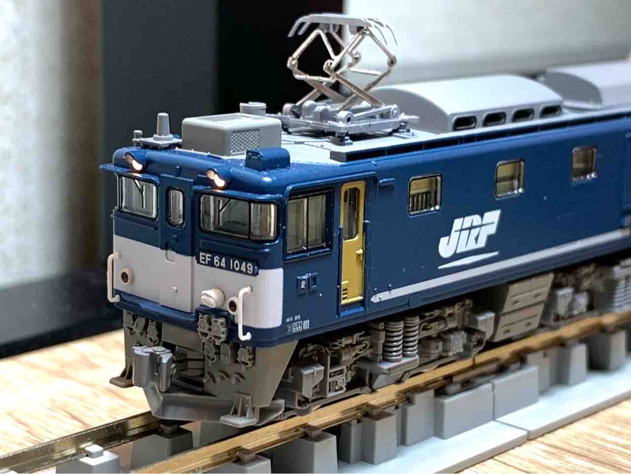 Kato ラウンドハウス Ef64広島更新色 入線 れいるのおと Kato ラウンドハウス Ef64広島更新色 入線 れいるのおと