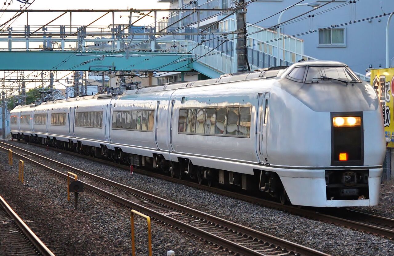 651系 スーパーひたち 7両 KATO ヘッドLED点灯 レア幕付 651系「スーパーひたち」 ライト電球色LED化 - ビスタ模型鉄道