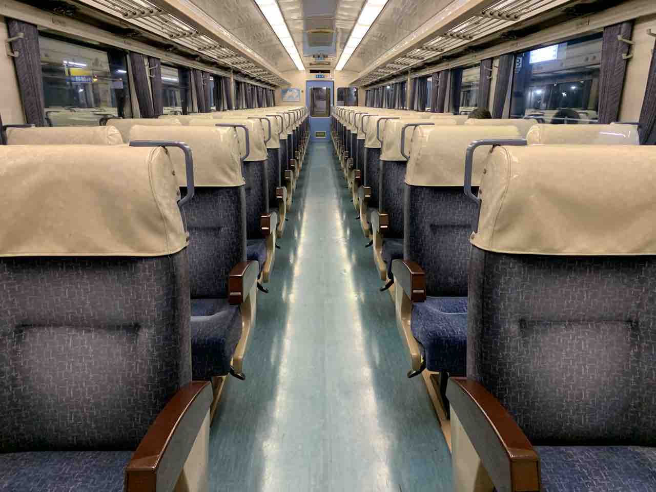 乗り得な普通列車 キハ185系の普通列車に乗る れいるのおと