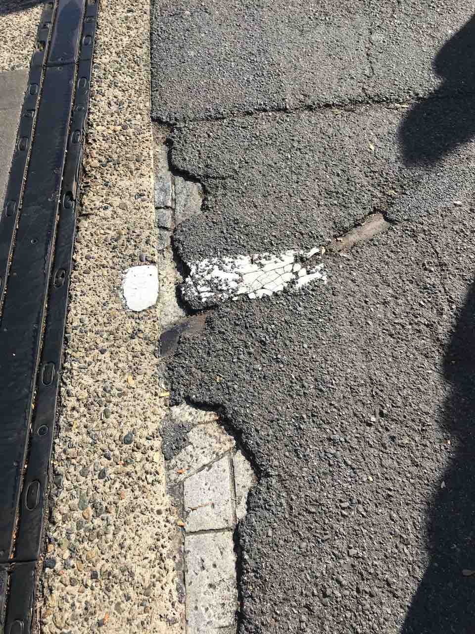 お茶の水橋で眠っていた都電の線路 れいるのおと