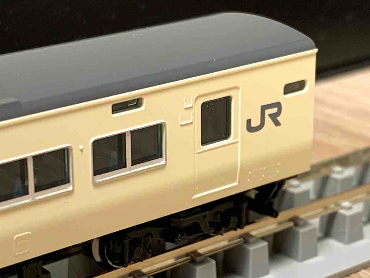TOMIX 185系200番台(強化スカート・斜めストライプ)入線! - れ TOMIX 185系200番台(強化スカート・斜めストライプ)入線! - れ