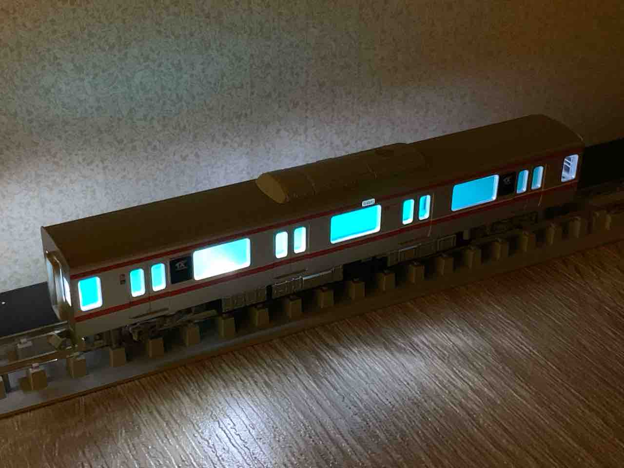 マイクロエース LED室内灯白色(狭幅)を買ってきた - れいるのおと マイクロエース LED室内灯白色(狭幅)を買ってきた - れいるのおと