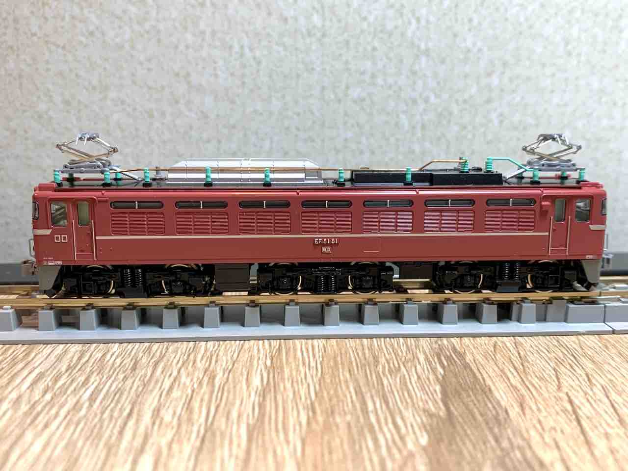 KATO EF81-81 お召塗装機(JR仕様) レビュー - れいるのおと KATO EF81-81 お召塗装機(JR仕様) レビュー - れいるのおと