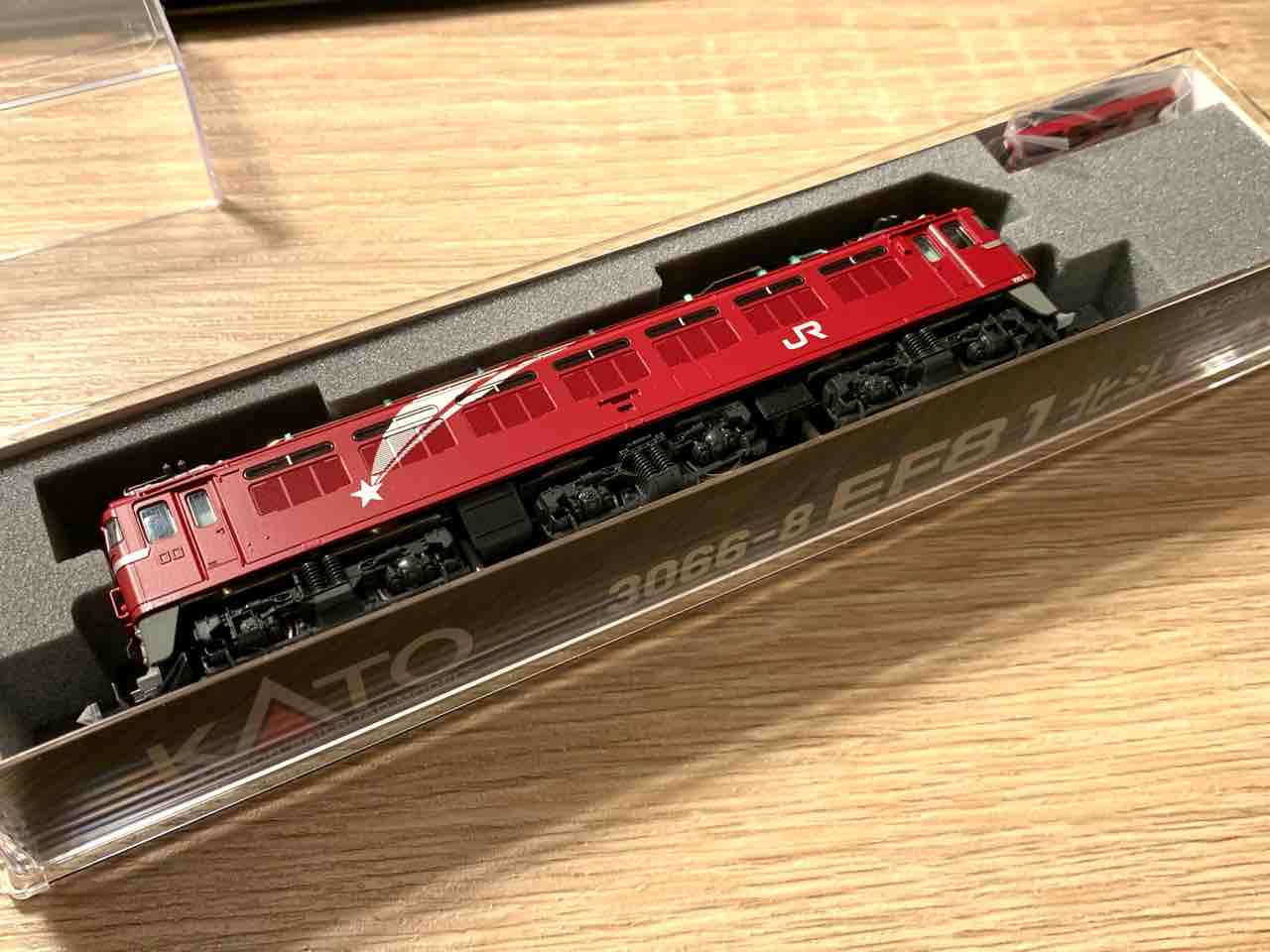 KATO EF81北斗星色 入線! - れいるのおと KATO EF81北斗星色 入線! - れいるのおと