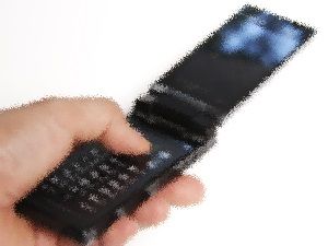 妻が交通事故にあい、妻の携帯を見て浮気が発覚しました。