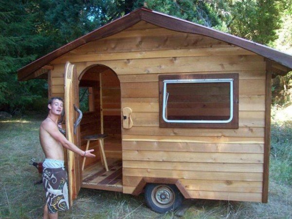 dude-welcome-to-my-custum-tiny-house1-600x450