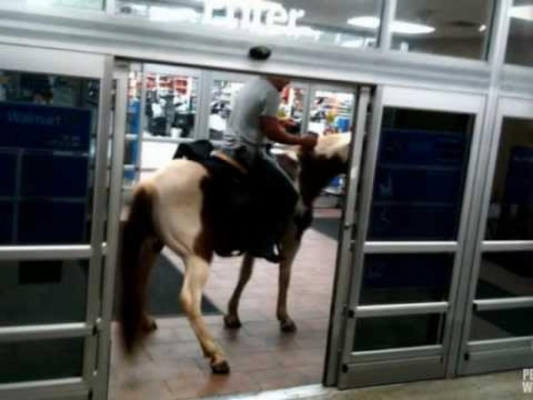 Funny_Pictures_Of_People_At_Walmart_８