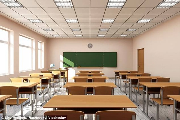 4B82B14C00000578-5652743-image-a-19_1524594509183