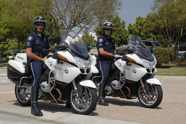 police-motorcycles-8235_800