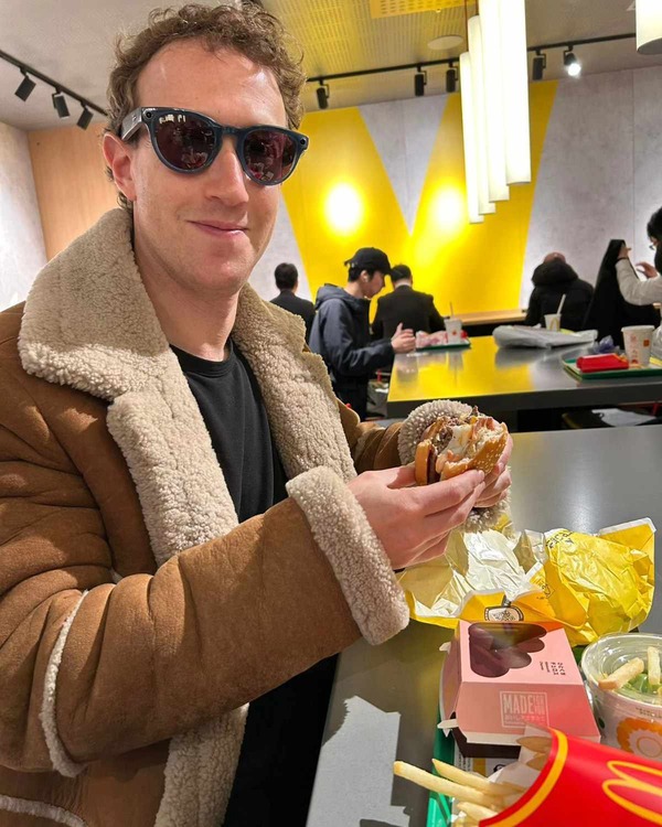 Mark-Zuckerberg-Japan-McDonalds