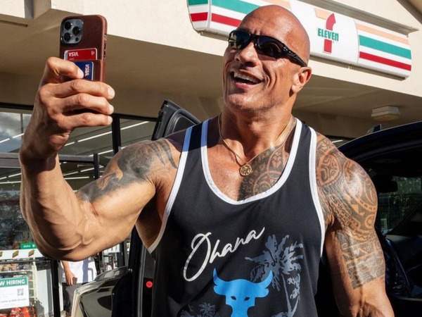 dwayne-johnson-the-rock-snickersw1
