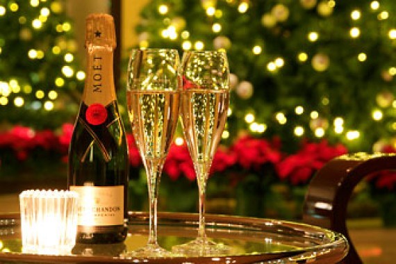 romantic-christmas-hotel-plan-japan-03-e1356531306667