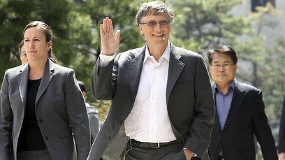 Bill_Gates_bg-408x264