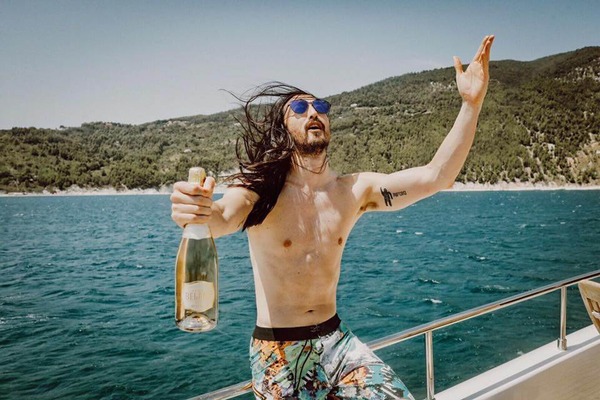 Steve_Aoki