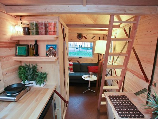 Marks-tiny-house-finished