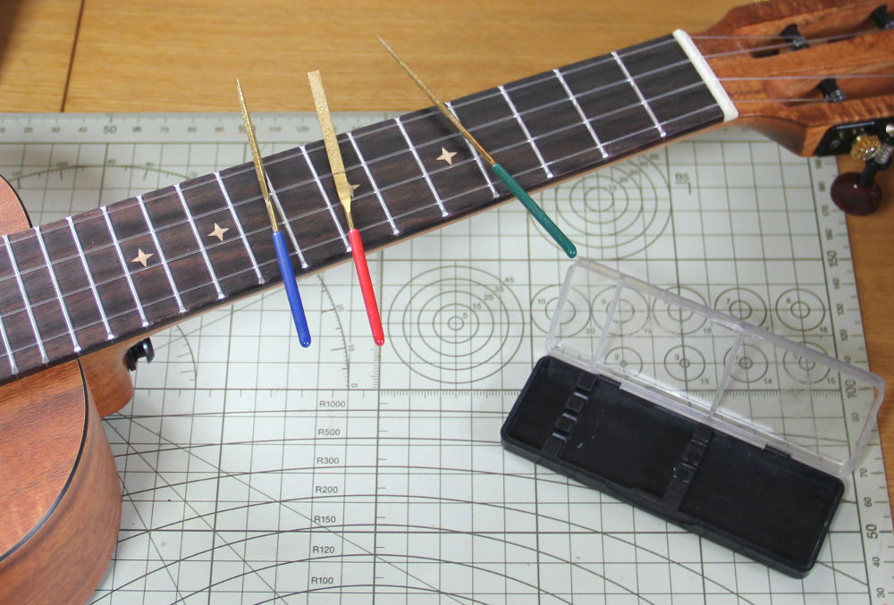 Enya X1 コンサートのフレットをヤスリがけ 笑 Tiger22 のウクレレ備忘録